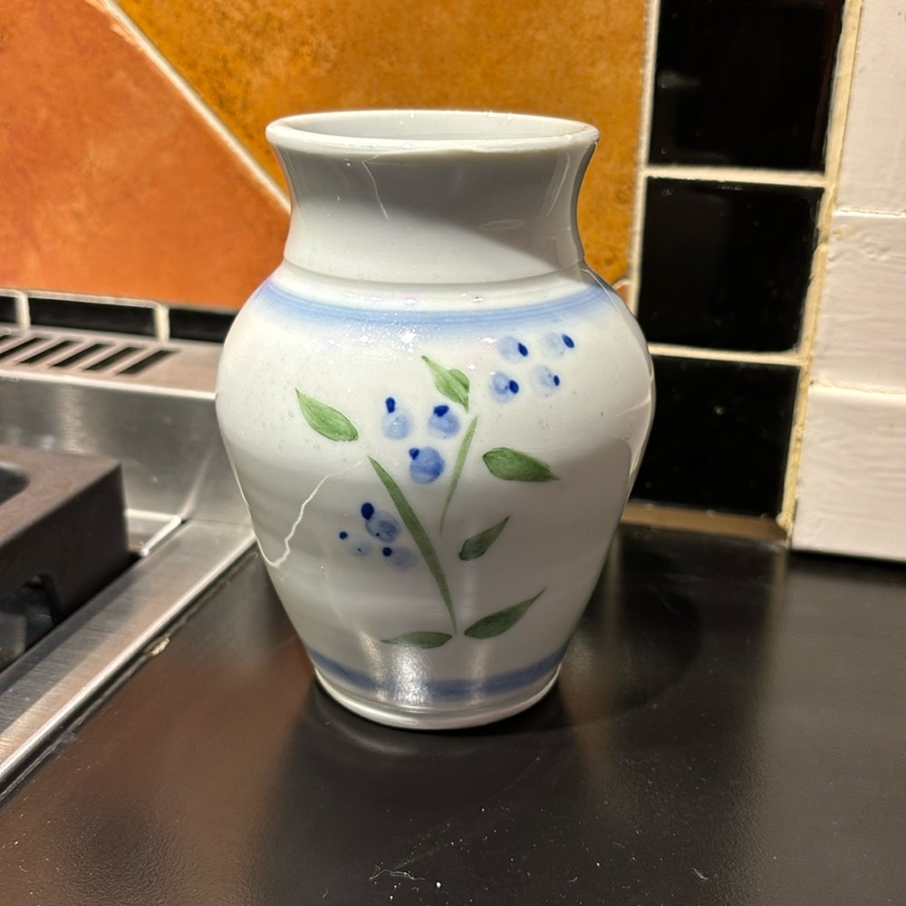 Pottery vase